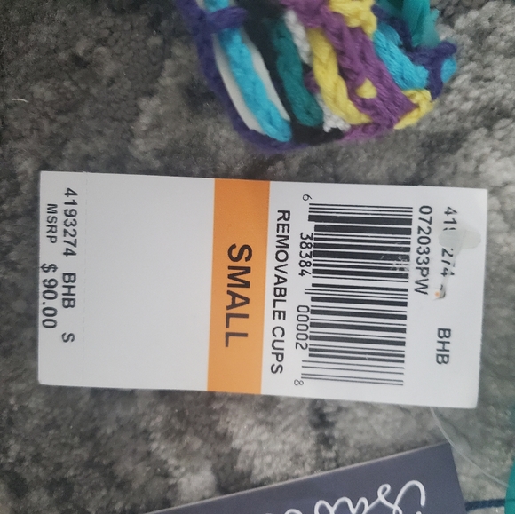 Bikini - Picture 2 of 2